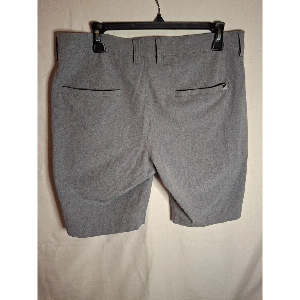 TRAVIS MATHEW Men's Strech Waistband Shorts Ligh Grey Golf Size 32 (1518)